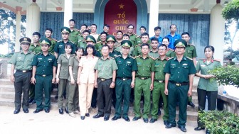 Xuất quân kỷ niệm 75 năm ngày truyền thống Công an nhân dân