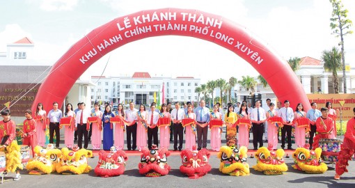Tập trung tuyên truyền hướng đến Đại hội Đảng bộ TP. Long Xuyên