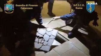 Italy và Thụy Sĩ bắt giữ 75 đối tượng mafia thuộc tổ chức 'Ndrangheta