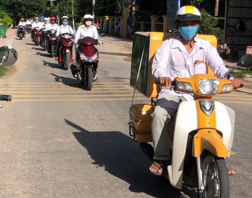 Tuyên truyền, đưa chính sách bảo hiểm xã hội, bảo hiểm y tế vào cuộc sống