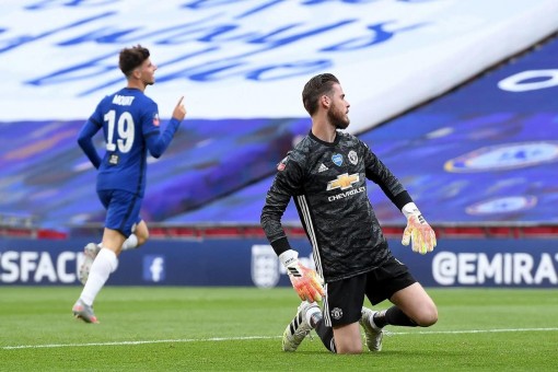 Phòng thay đồ MU "dậy sóng" vì De Gea