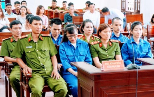 Hoãn phiên tòa xử vụ tham ô ở OceanBank chi nhánh Hải Phòng