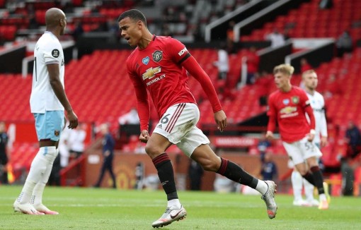 'Gà son' Greenwood ghi bàn đưa Manchester United lên tốp 3