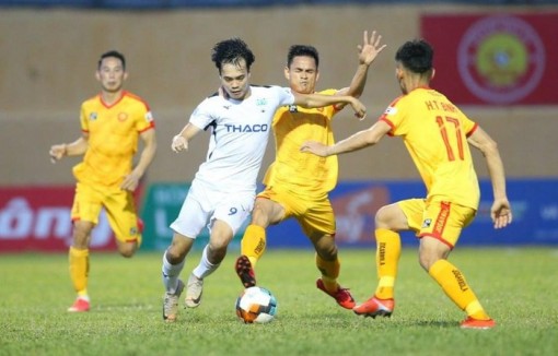 HAGL hòa nhạt nhòa Thanh Hóa ngày Anh Đức tái xuất sân cỏ V-League
