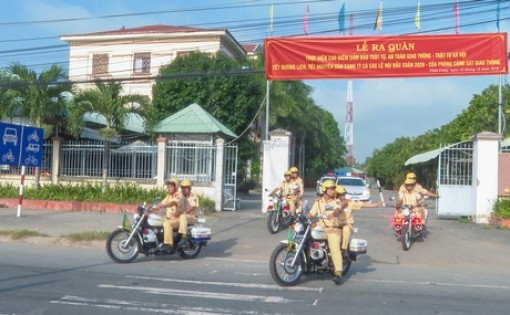 Công an Vĩnh Long vì bình yên cuộc sống
