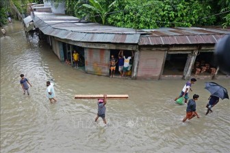 Gần một nửa đất nước Bangladesh bị lũ lụt tàn phá, 119 người thiệt mạng