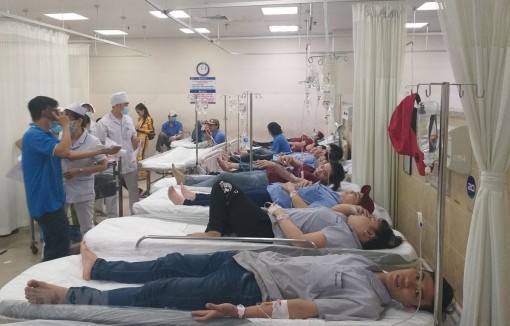 Cần Thơ: Khẩn trương cấp cứu 67 công nhân bị ngộ độc khí gas NH3