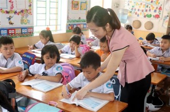 Học sinh các cấp học tựu trường sớm nhất vào ngày 1-9