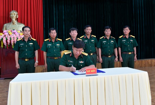 Phát động thi đua chào mừng kỷ niệm 75 năm Cách mạng tháng 8 và Quốc khánh 2-9