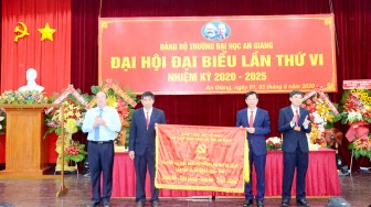 PGS.TS Trần Văn Đạt đắc cử Bí thư Đảng ủy Trường Đại học An Giang