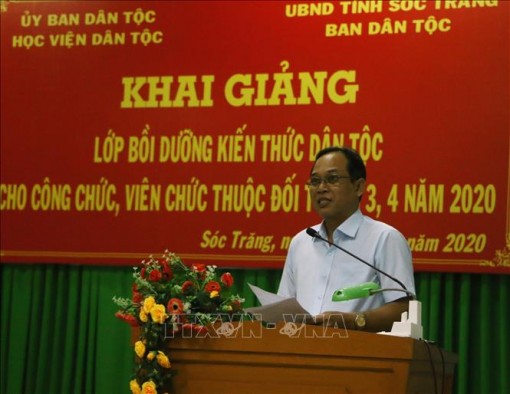 Bồi dưỡng kiến thức dân tộc cho cán bộ, công chức Sóc Trăng