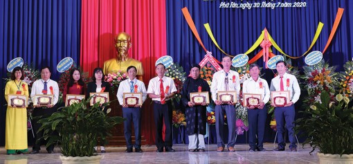Sôi nổi các phong trào thi đua yêu nước ở huyện cù lao
