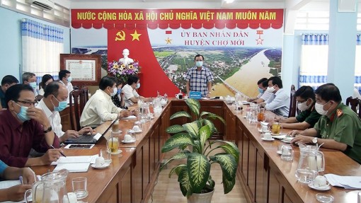 UBND huyện Chợ Mới họp chỉ đạo phòng, chống dịch COVID-19