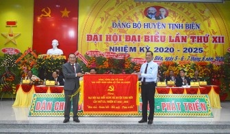 Khai mạc Đại hội đại biểu Đảng bộ huyện Tịnh Biên lần thứ XII (nhiệm kỳ 2020-2025)