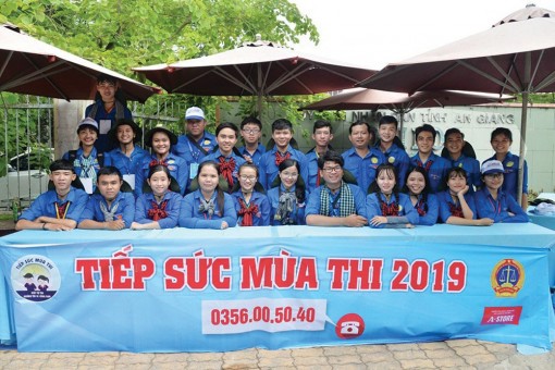 “Tiếp sức mùa thi” tốt nghiệp THPT năm 2020