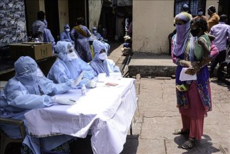 Số ca mắc COVID-19 tại Ấn Độ vượt 2 triệu người