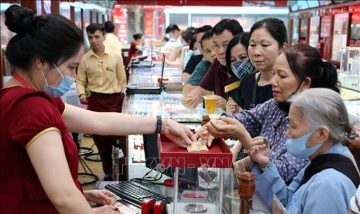 Dự báo giá vàng tiếp tục đi lên trong ngắn hạn