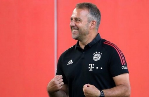 HLV Flick nói gì sau khi Bayern vào tứ kết Champions League?
