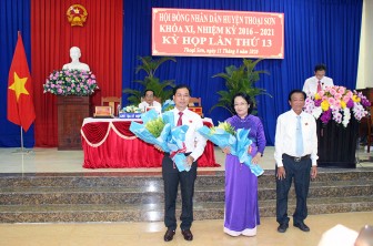 HĐND huyện Thoại Sơn khóa XI (nhiệm kỳ 2016 – 2021) tiến hành kỳ họp lần thứ 13