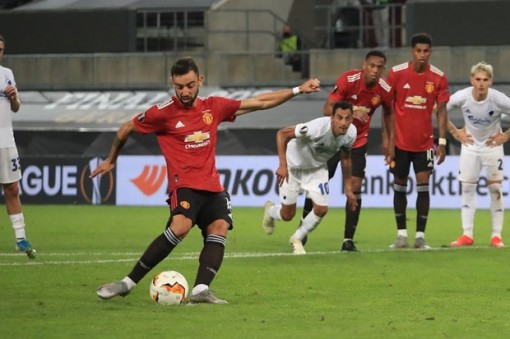 Bruno ghi bàn từ chấm 11m, M.U thẳng tiến bán kết Europa League