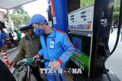 Xăng, dầu giữ giá ổn định