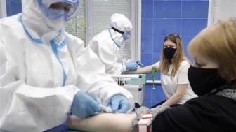 Nga công bố giá của vắcxin ngừa virus SARS-CoV-2 Sputnik V