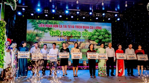 Trao giải Liên hoan đờn ca tài tử và trích đoạn cải lương