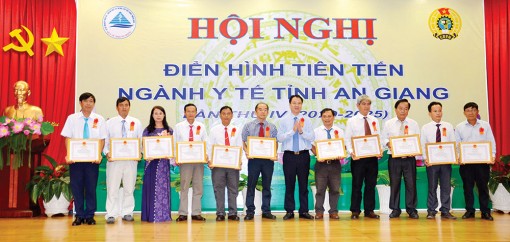 Lan tỏa phong trào thi đua yêu nước ngành y tế An Giang