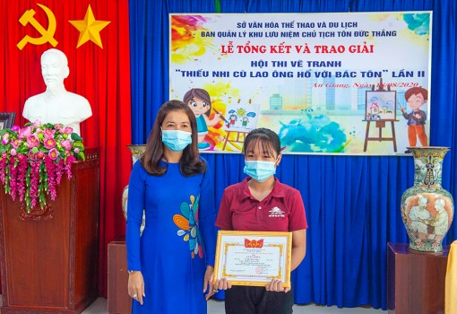 Trao giải Hội thi vẽ tranh “Thiếu nhi cù lao Ông Hổ với Bác Tôn”