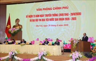 Thủ tướng Nguyễn Xuân Phúc: Văn phòng Chính phủ phải tiên phong trong thi đua