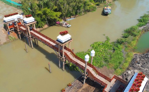 “Trình làng” siêu phẩm cầu kiều Trà Sư