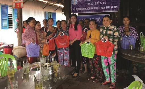 Phụ nữ với nhiều mô hình thiết thực, hiệu quả