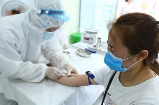 Việt Nam vượt mốc một nghìn ca mắc Covid-19