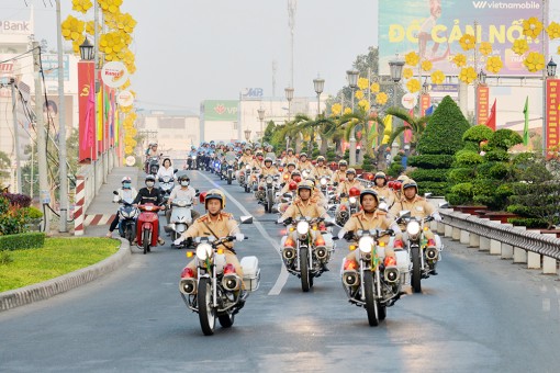 Xây dựng hình ảnh người chiến sĩ Công an nhân dân vì nhân dân phục vụ
