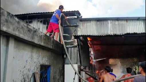 An Giang: Hỏa hoạn thiêu rụi hàng trăm mét vuông nhà kho