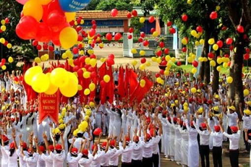 Các địa phương giãn cách xã hội tổ chức khai giảng trực tuyến