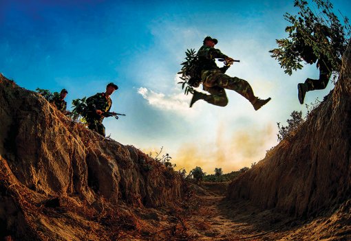 Kỷ niệm 75 năm ngày truyền thống Lực lượng vũ trang tỉnh An Giang (26-8-1945 -- 26-8-2020): 75 năm “Chiến đấu anh hùng - xây dựng sáng tạo”