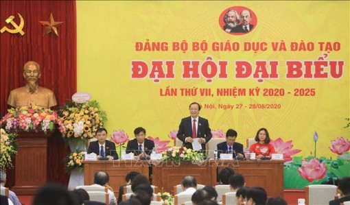 Nỗ lực thực hiện thành công đổi mới căn bản, toàn diện giáo dục và đào tạo