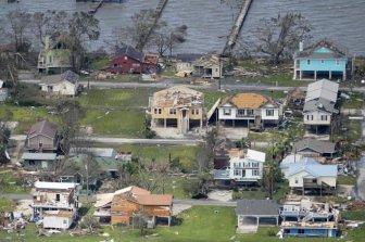 Siêu bão càn quét nước Mỹ, 14 người thiệt mạng