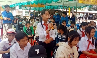 Phú Tân tổ chức diễn đàn trẻ em năm 2020
