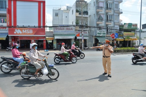 Tập trung đảm bảo trật tự an toàn giao thông lễ khai giảng năm học mới 2020-2021