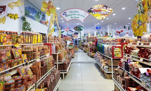 Phát triển thị trường gắn với cuộc vận động “Người Việt Nam ưu tiên dùng hàng Việt Nam”