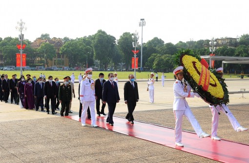 Lãnh đạo Đảng, Nhà nước vào Lăng viếng Chủ tịch Hồ Chí Minh
