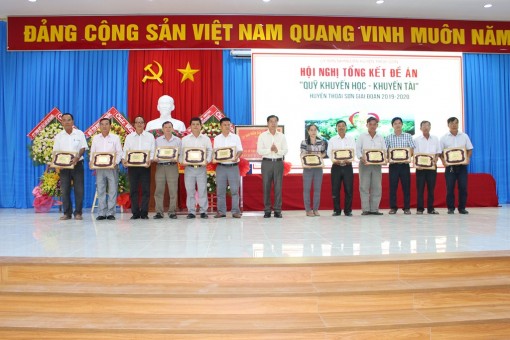 “Mở lối đi riêng” trên hành trình tìm đến tri thức