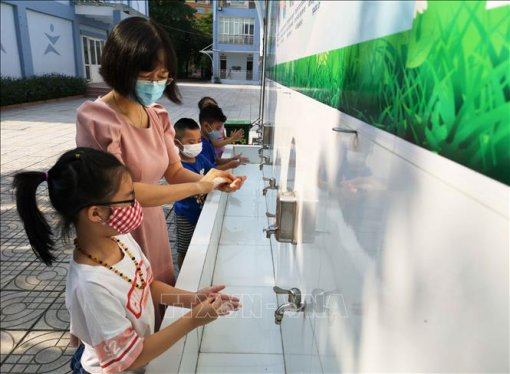 Bộ Y tế khuyến cáo học sinh phòng dịch COVID-19 khi ở trường, ở nhà