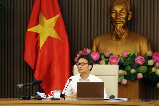 Muốn mở cửa 'bầu trời, biên giới' phải thay đổi chiến lược xét nghiệm