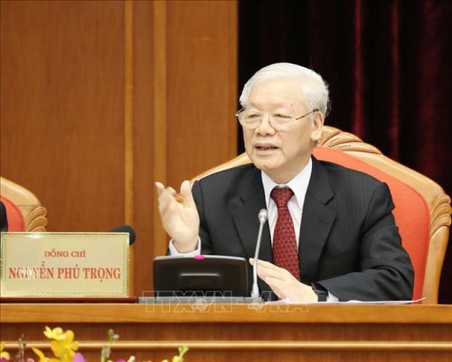 Tiến tới Đại hội XIII của Đảng: Bản lĩnh chính trị vững vàng, kiên định sẽ giúp chuyển hóa nguy cơ thành thời cơ