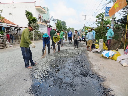Tăng cường khối đại đoàn kết, chăm lo đời sống nhân dân