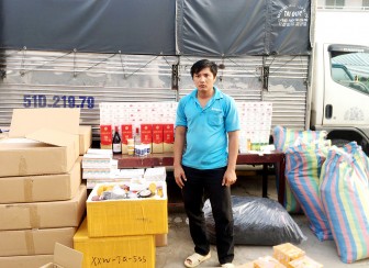 Công an huyện An Phú bắt số lượng lớn hàng hóa nhập lậu