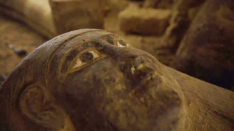 Ai Cập phát hiện 13 xác ướp bí ẩn trong giếng cổ